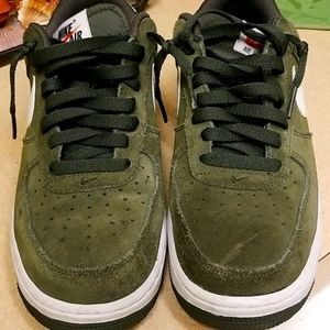 Nike Air Force 1